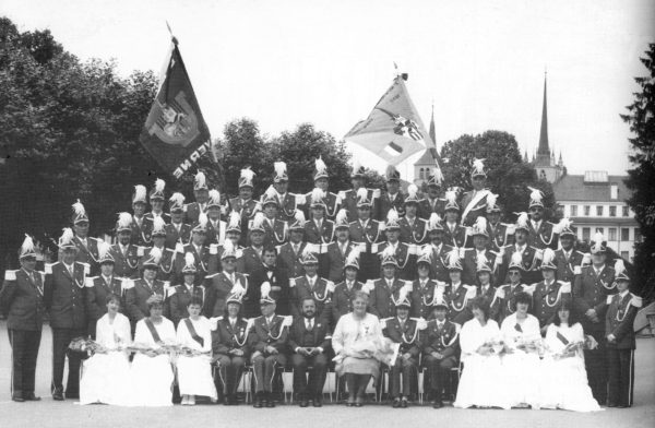 inauguration du drapeau 1985
